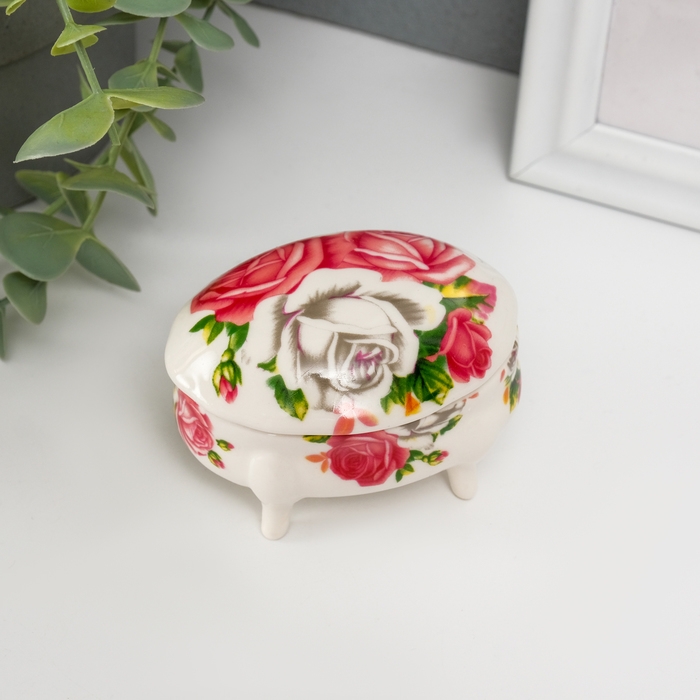 Шкатулка керамика на ножках Шкатулка керамика на ножках "Бархатные розы" 6,1х7,7х4,8 см