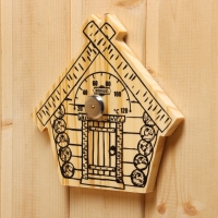 Термометр для бани "Парилочка", деревянный, 17 х 16 см, Добропаровъ Термометр для бани "Парилочка", деревянный, 17 х 16 см, Добропаровъ