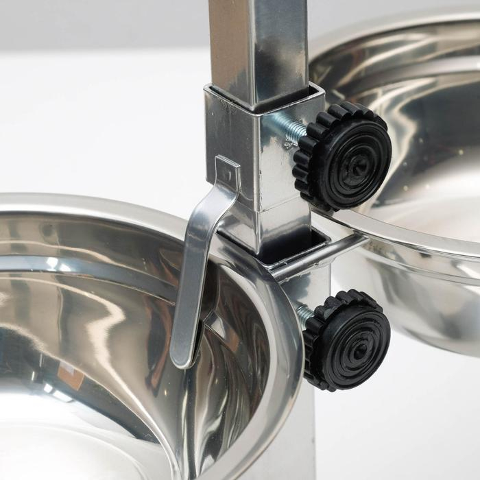 Подставка с мисками, 2 х 1 л, высота 40 см, разборная с верхним фиксатором, хром Подставка с мисками, 2 х 1 л, высота 40 см, разборная с верхним фиксатором, хром