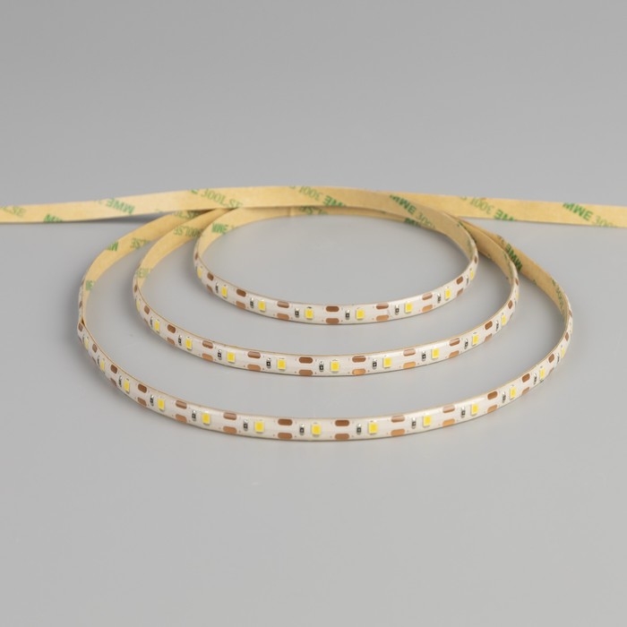 Светодиодная лента Luazon Lighting с сенсорным выключателем 5 м, IP65, SMD2835, 60 LED/м, USB, 3000К Светодиодная лента Luazon Lighting с сенсорным выключателем 5 м, IP65, SMD2835, 60 LED/м, USB, 3000К