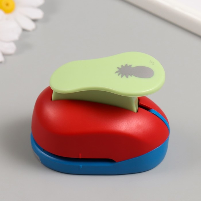 Дырокол фигурный рисунок 3,8х3,8 см Дырокол фигурный рисунок 3,8х3,8 см "Ананас" 7х5,2х9,2 см, МИКС