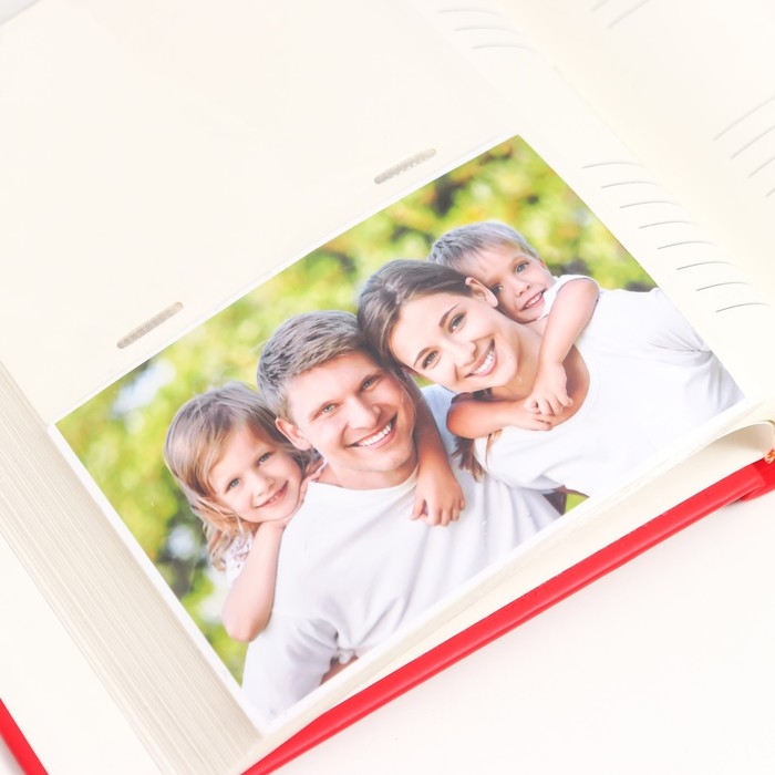 Фотоальбом на 200 фото 10х15 см "Красный делюкс" бум.карм.с мемо, книжн. пер-т