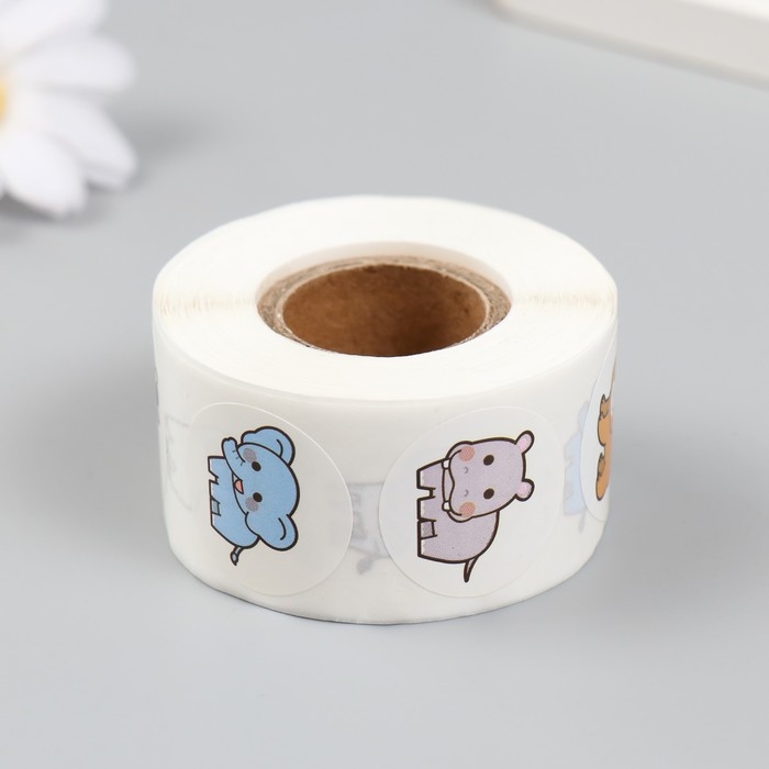 Наклейка бумага Наклейка бумага "Звери джунглей" d=2,5 см 500 шт в рулоне 3х6,5х6,5 см