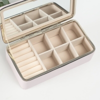 Шкатулка кожзам для украшений "Мелкая рябь" бледно розовая 10х18х6 см Шкатулка кожзам для украшений "Мелкая рябь" бледно розовая 10х18х6 см