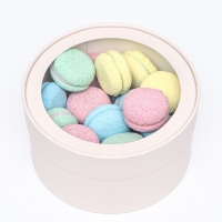 Подарочная коробка "Wewak" пудра, завальцованная с окном, 18 х 10 см