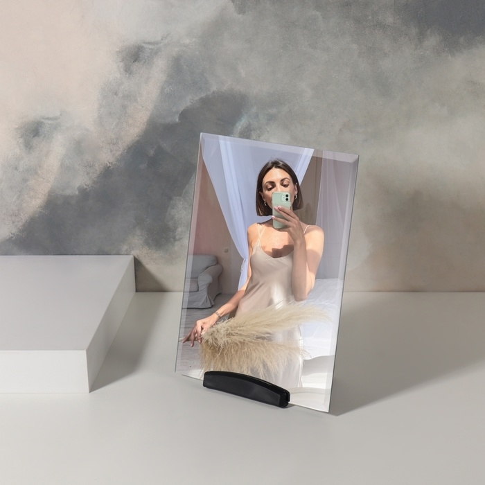 Зеркало настольное, зеркальная поверхность 15 × 19,8 см, цвет чёрный Зеркало настольное, зеркальная поверхность 15 × 19,8 см, цвет чёрный