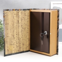 Сейф-книга дерево кожзам "Золотые бабочки в джунглях" 27х18х7 см Сейф-книга дерево кожзам "Золотые бабочки в джунглях" 27х18х7 см