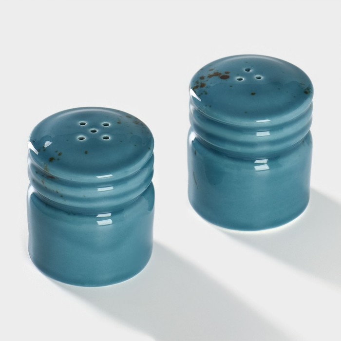 Набор для специй 2 пред Magistro Набор для специй 2 пред Magistro "Церера" солонка, перечница, цвет голубой