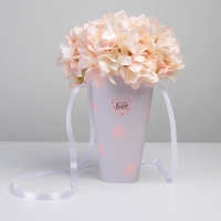 Переноска для цветов круглая на лентах «With love», 15 × 23.3 × 7.5 см, Ø 15 см Переноска для цветов круглая на лентах «With love», 15 × 23.3 × 7.5 см, Ø 15 см