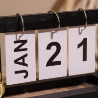 Сувенир вечный календарь, дерево, 2х20х11,5 см, цв. чёрный Сувенир вечный календарь, дерево, 2х20х11,5 см, цв. чёрный