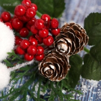 Декор "Зимнее очарование" шишки ягоды белые грибы, 25 см