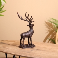 Сувенир "Олень" алюминий 17х16х34 см Сувенир "Олень" алюминий 17х16х34 см