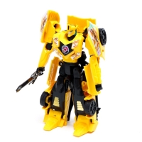 Робот &laquo;Автобот&raquo;, трансформируется