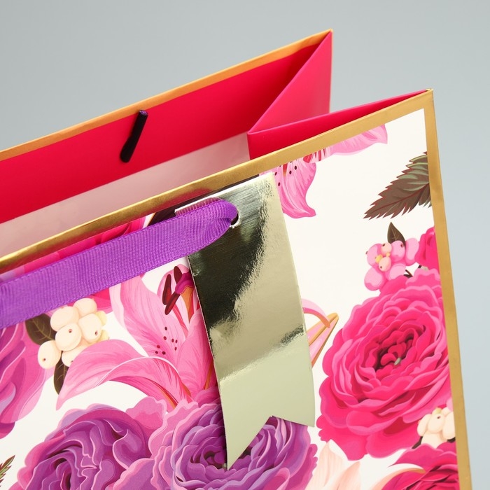 Пакет подарочный, упаковка, &laquo;Самой нежной&raquo;, 30.5 х 25.4 х 12.7 см