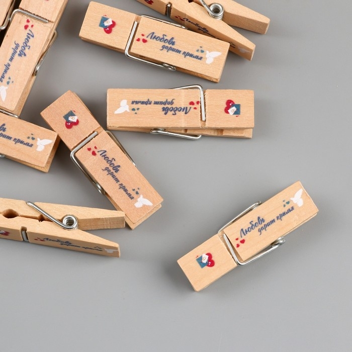 Декор для творчества дерево "Прищепка - Любовь дарит крылья" набор 10 шт