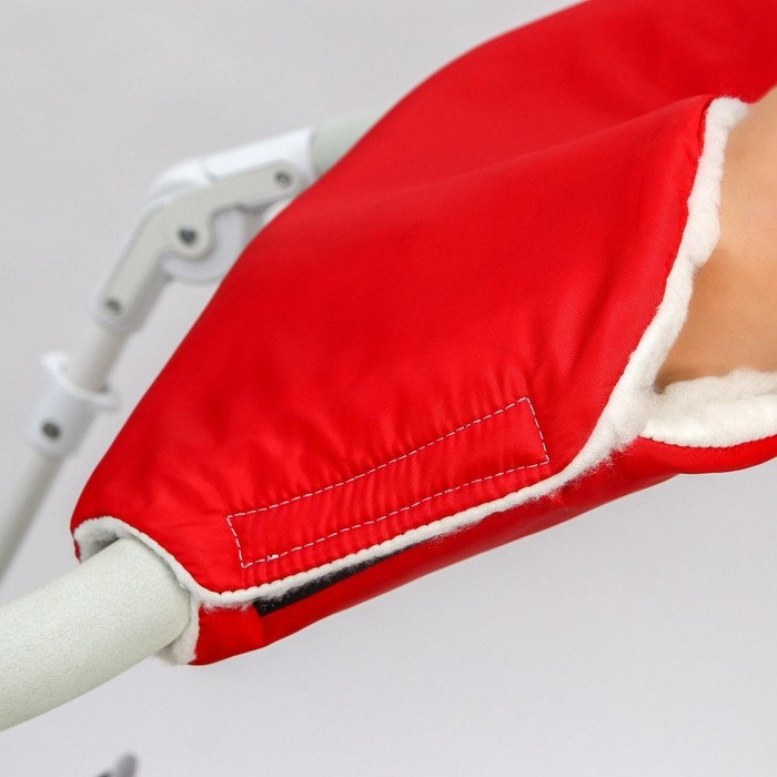 Муфта на ручку коляски, цвет красный Муфта на ручку коляски, цвет красный