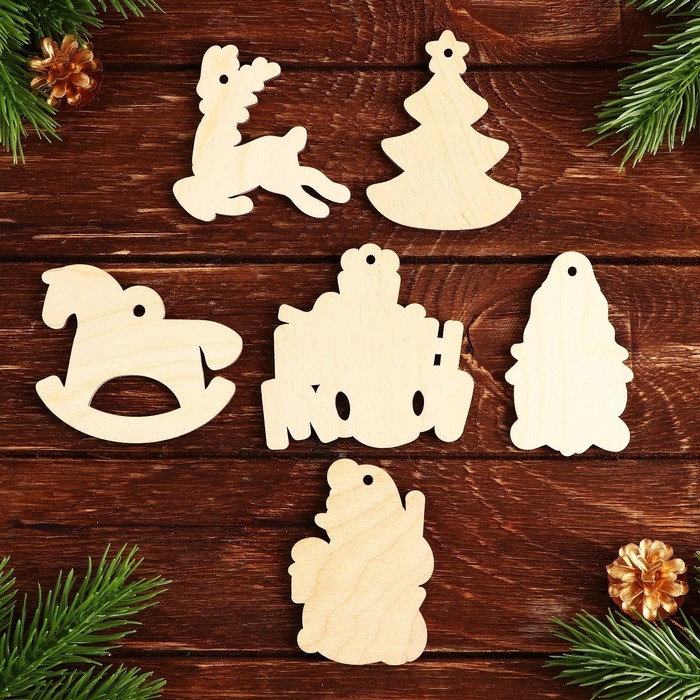 Ёлочные игрушки новогодние &laquo;Новый год: Ёлочные игрушки&raquo;,   в деревянной коробке с гравировкой, 6 шт.