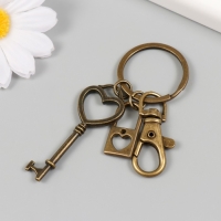 Брелок металл с карабином "Ключик и замочек с сердцем" бронза 8 см Брелок металл с карабином "Ключик и замочек с сердцем" бронза 8 см