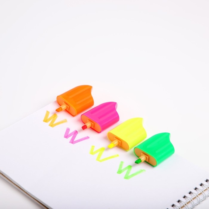 Набор текстовыделителей &laquo;Вкусняшки для настоящей няшки&raquo;, МИКС 4 штуки.