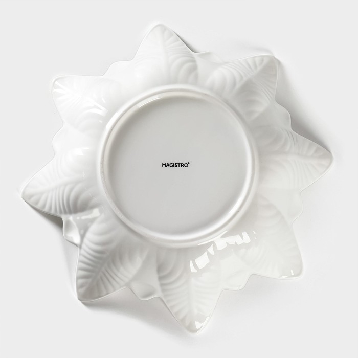 Салатник фарфоровый Magistro &laquo;Цветочек Бланш&raquo;, d=30,6 см, цвет белый