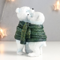 Сувенир полистоун "Белые мишки обмотанные вязанным шарфом" 16х8х11,5 см Сувенир полистоун "Белые мишки обмотанные вязанным шарфом" 16х8х11,5 см