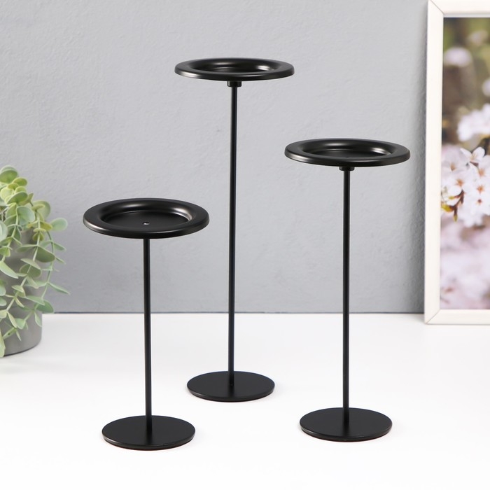 Подсвечник металл на 1 свечу d=до 8 см Подсвечник металл на 1 свечу d=до 8 см "Астри" набор 3 шт 10,5х10,5х22,5 17,5 12,5 см