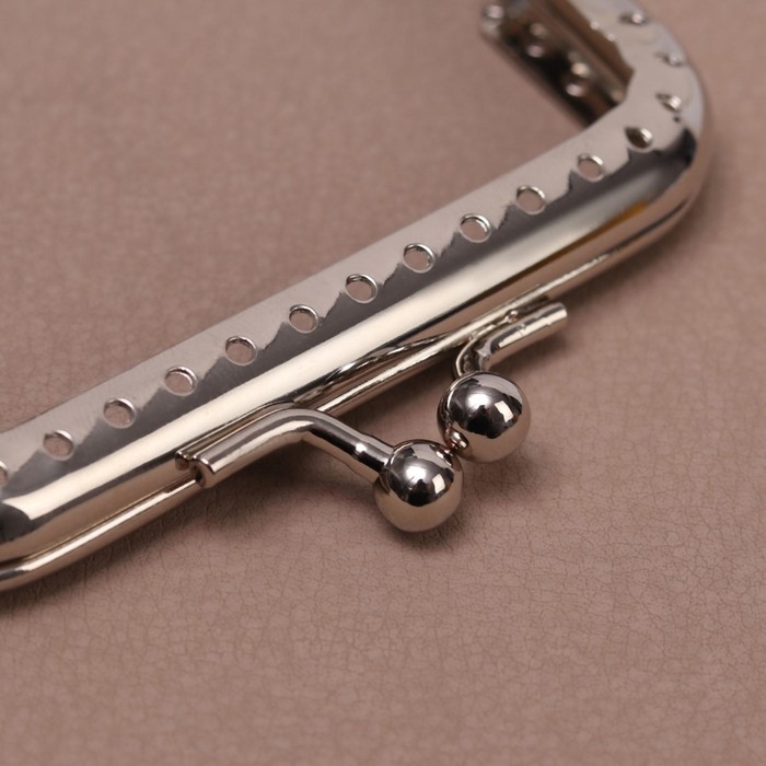 Фермуар пришивной &laquo;Прямоугольник&raquo;, 8 &times; 5 см, цвет серебряный