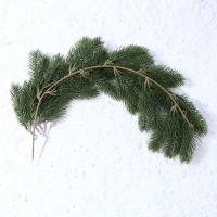 Декор &laquo;Ветвь молодой ели&raquo;
