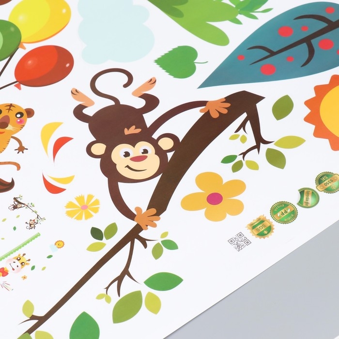 Наклейка пластик интерьерная цветная ростомер Наклейка пластик интерьерная цветная ростомер "Жираф и мартышки" 60х90 см