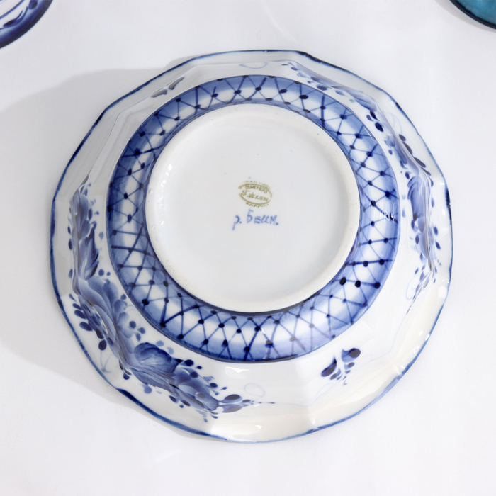 Салатник &laquo;Грань&raquo;, гжель