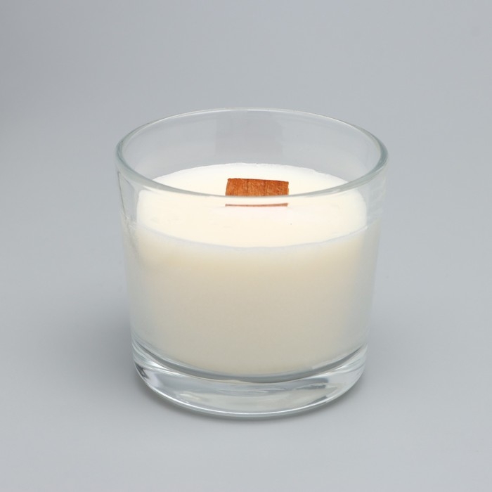 Свеча из соевого воска в стакане с деревянным фитилем Свеча из соевого воска в стакане с деревянным фитилем "Сандаловое дерево", 65 гр