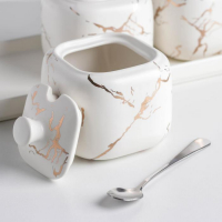 Банки для хранения сыпучих продуктов с ложками на подставке Gold, 3 предмета: 460 мл, 9,5&times;9,5 см, керамические, цвет белый