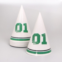 Набор бумажной посуды одноразовый С днём рождения. Футболист&raquo;, 6 тарелок , 1 гирлянда , 6 стаканов, 6 колпаков