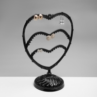 Подставка для украшений &laquo;Сердце&raquo;, 31 место, 13,5&times;24&times;30 см, цвет чёрный