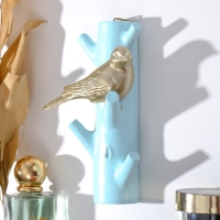 Крючки декоративные полистоун "Золотистая птичка на голубой ветке" 16х5,7х9,7 см Крючки декоративные полистоун "Золотистая птичка на голубой ветке" 16х5,7х9,7 см