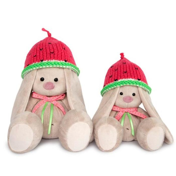 Мягкая игрушка &laquo;Зайка Ми&raquo;, в вязаной шапке &laquo;Арбузик&raquo;, 18 см
