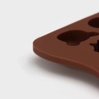 Форма для конфет и шоколада Доляна &laquo;Мордашки&raquo;, силикон, 21&times;10,5 см, 15 ячеек (2,5&times;2,3 см), цвет МИКС