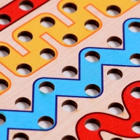 Игра по системе Монтессори «Шнуровка. Линии» Игра по системе Монтессори «Шнуровка. Линии»