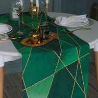Дорожка на стол &laquo;Этель&raquo; Изумруд 40х146 см