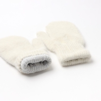 Варежки женские, цвет молочный, размер 20 Варежки женские, цвет молочный, размер 20