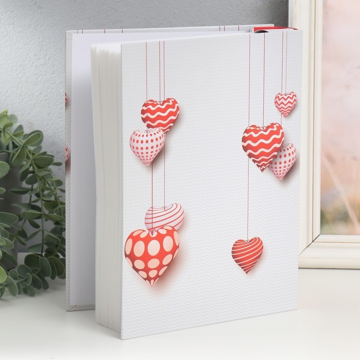 Фотоальбом на 200 фото 10х15 см "Объемные сердца" МИКС 26х20,5х5,6 см