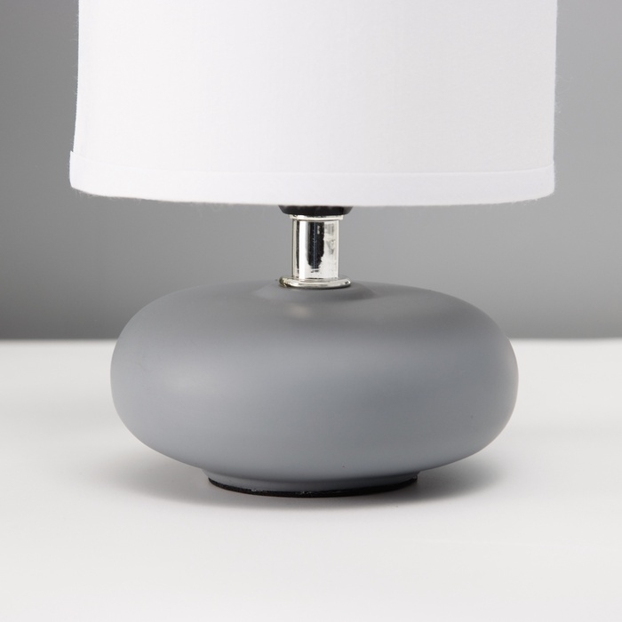 Настольная лампа "Ассенса" Е14 40вт серо-белый 13х13х22 см