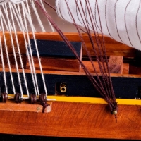 Корабль сувенирный большой «Дейчланд», борта тёмное дерево, паруса белые, 60×12×51 см Корабль сувенирный большой «Дейчланд», борта тёмное дерево, паруса белые, 60×12×51 см