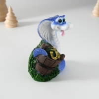 Копилка полистоун "Змейка с кадкой/лейкой" МИКС 7х6х10 см Копилка полистоун "Змейка с кадкой/лейкой" МИКС 7х6х10 см