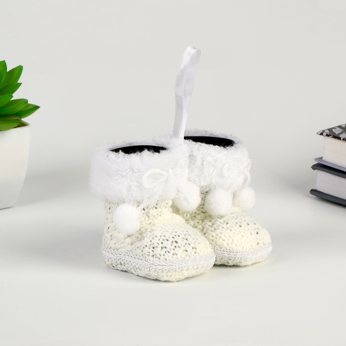 Подвеска &laquo;Сапожки&raquo;, с бомбошками