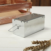 Мышеловка-ловушка, 13 × 6 × 6 см, металл Мышеловка-ловушка, 13 × 6 × 6 см, металл