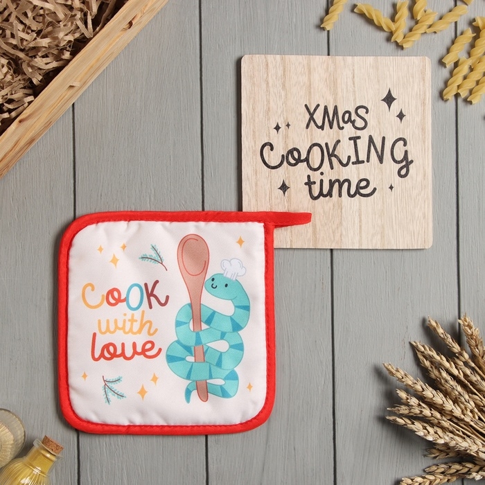Новый год. Символ года. Змея. Набор кухонный Cooking time: подставка 15*15 см, прихватка 17*17см