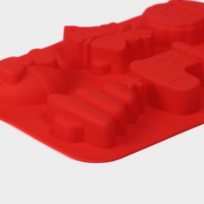 Форма для выпечки новогодняя Доляна &laquo;Новый год. Праздник к нам приходит&raquo;, силикон, 26&times;17,5 см, 6 ячеек, цвет красный