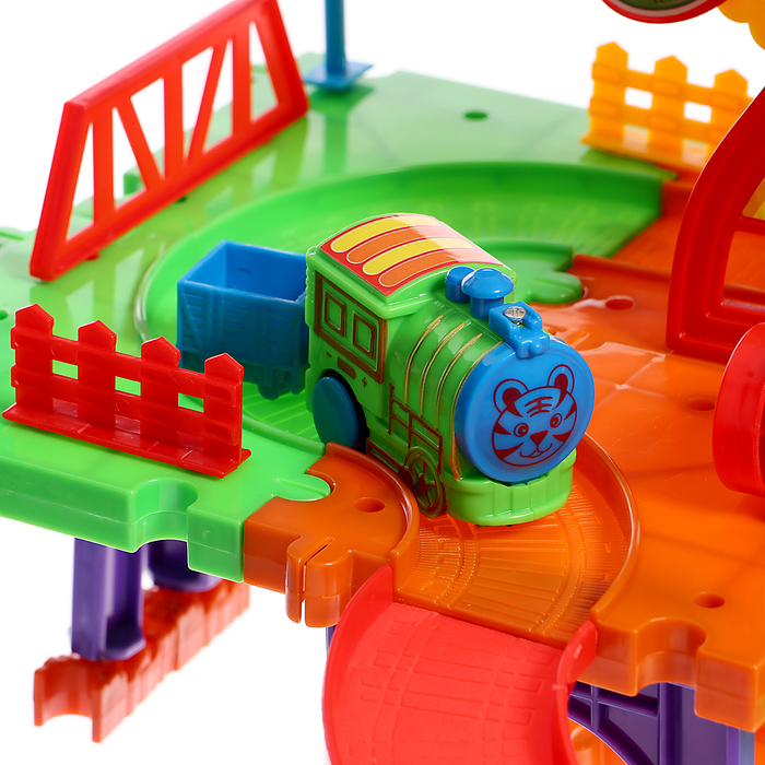 Железная дорога «Забавное путешествие», 2 паровоза, работает от батареек Железная дорога «Забавное путешествие», 2 паровоза, работает от батареек