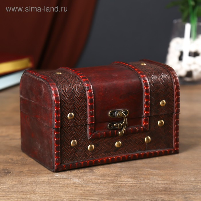 Шкатулка дерево состаренная Шкатулка дерево состаренная "С заклёпками" сундучок 10,5х18х11 см